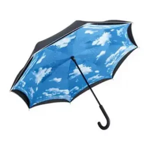 Trendiger Stockschirm mit Wolkenhimmel-Motiv